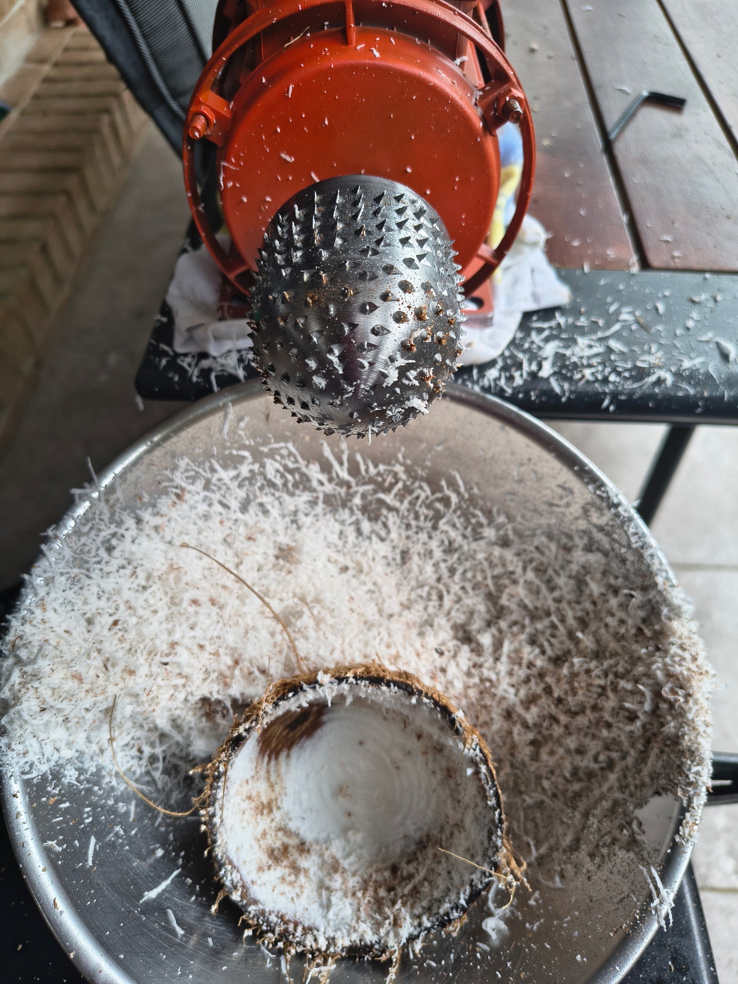 Electric Coconut Grater